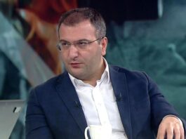Cem Küçük Kimdir? Cem Küçük Nereli, Yer aldığı Gazete ve Programlar...