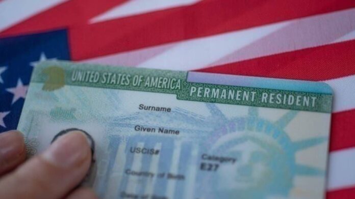 Green Card nedir? Green Card başvuru şartları, Avantajları ve Alma yolları!