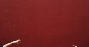 Özlemek Üzerine Yazı: Ben Ö(z)lüyorum – Kendini Aramanın Sessiz Hikayesi